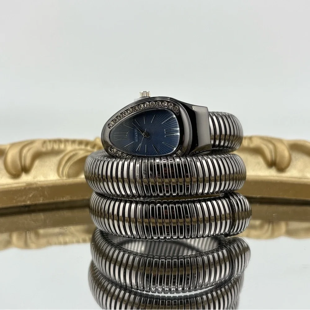 Serpenti Wrap Bracelet Watch – Black-Gray Tone / Dark Blue Dial ✨